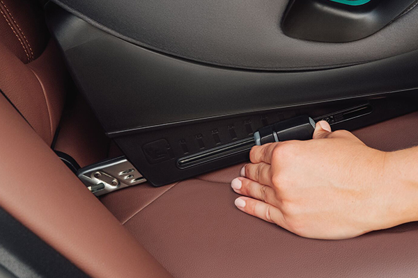 System isofix w foteliku samochodowym - co to jest? Sprawdź w naszym artykule - sklep TOSIA.pl